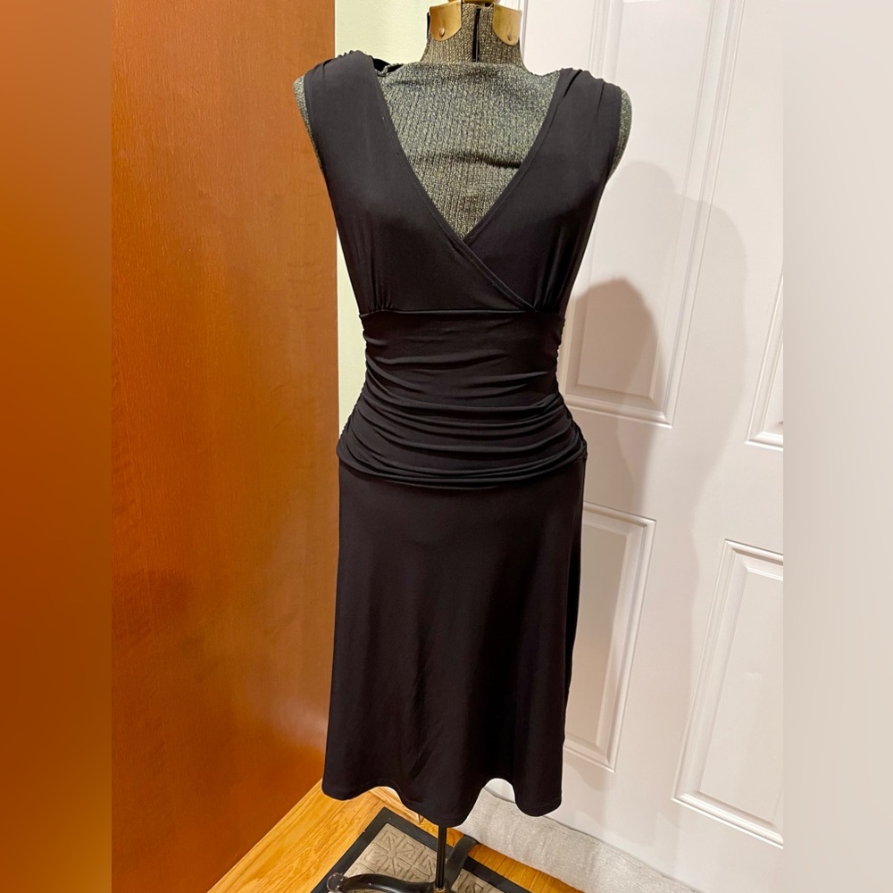 Latina Life | Sleeveless A-line LBD with ruching